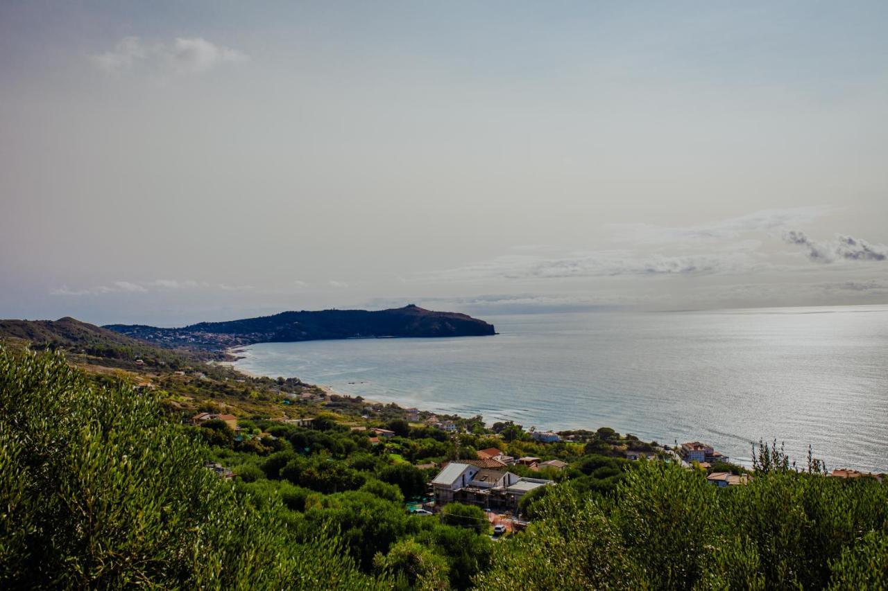 Апарт отель Residenza Golfo Degli Ulivi Каприоли Экстерьер фото